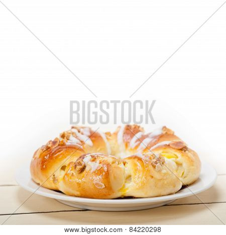 Sweet Bread Donut Cake