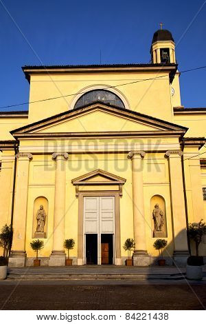 Church  In  The Robecchetto   Old   Closed Brick