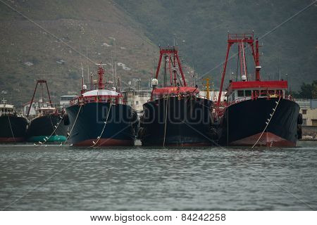 Hong Kong-march 12: Traditional Fishing Trawler In The Aberdeen Bay. Famous Floating Village