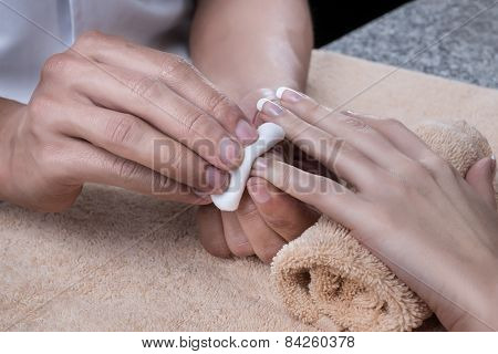 Manicure. Nail polish removal