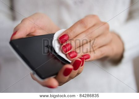 ?lean The Phone With A Cotton Pad