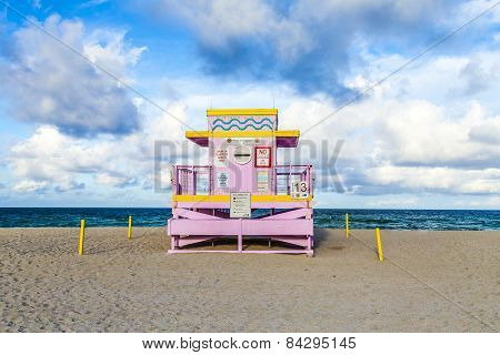 Life Guard Tower On South Beach  In Sunset