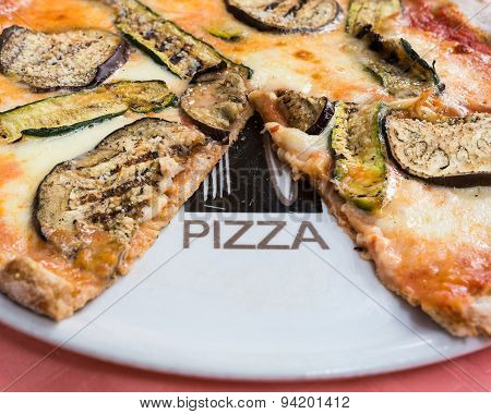 Pizza Vegetarian With Neapolitan Buffala