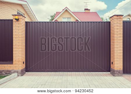 Iron Gate.