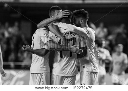 VILLARREAL, SPAIN - OCTOBER 16th: Villarreal team celebrate a goal during La Liga soccer match between Villarreal and Celta de Vigo at El Madrigal Stadium on October 16, 2016 in Villarreal, Spain