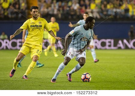 VILLARREAL, SPAIN - OCTOBER 16th: Pione Sisto during La Liga soccer match between Villarreal CF and RC Celta de Vigo at El Madrigal Stadium on October 16, 2016 in Villarreal, Spain