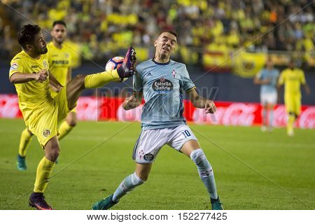 VILLARREAL, SPAIN - OCTOBER 16th: Pione Sisto during La Liga soccer match between Villarreal CF and RC Celta de Vigo at El Madrigal Stadium on October 16, 2016 in Villarreal, Spain