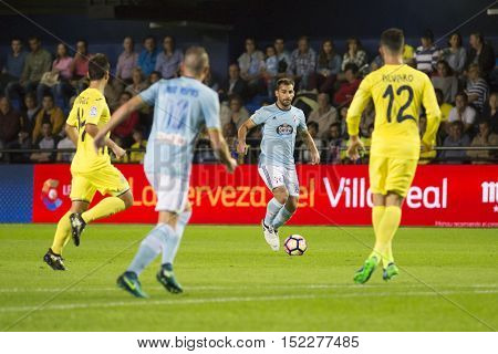 VILLARREAL, SPAIN - OCTOBER 16th: Pione Sisto during La Liga soccer match between Villarreal CF and RC Celta de Vigo at El Madrigal Stadium on October 16, 2016 in Villarreal, Spain