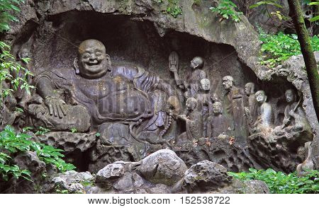 Feilai Feng Grottoes With Fine Buddhist Stone Carvings