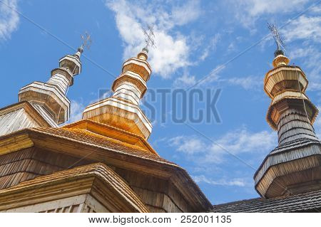 Slovakia, Prešovský Kraj, Ladomiroval, Wooden Greek-catholic Church, Unesco Site, Sunlit