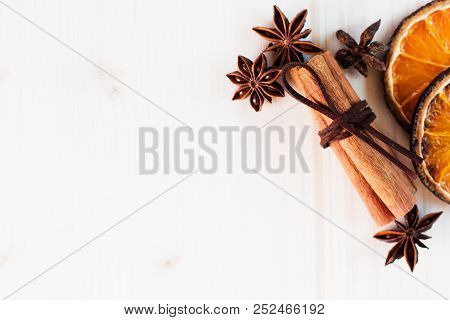 Anise, Cinnamon, Orange And Nutmeg Ingredients