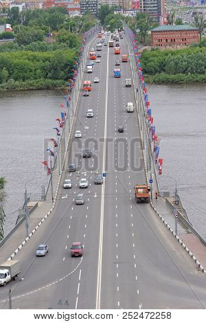 Nizhny Novgorod, Russia. - June 6.2018. A View Of The Kanavinsky Bridge Across The Oka River From Th