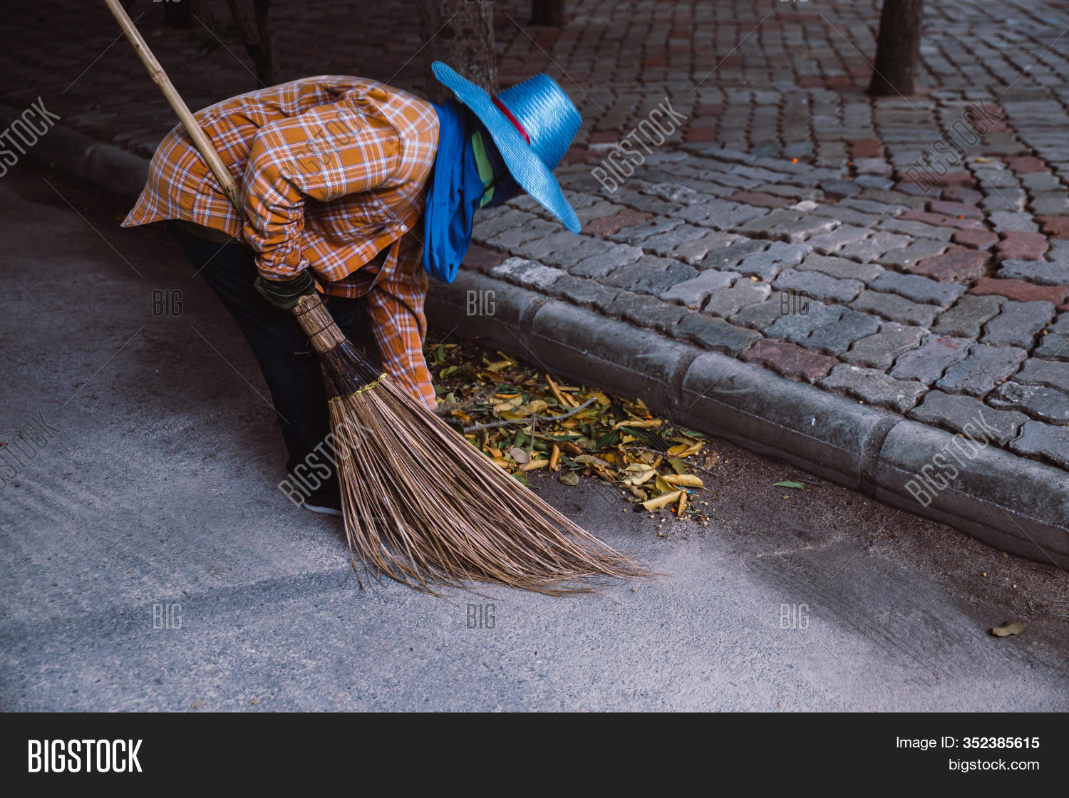 Road Sweeper Worker Image & Photo (Free Trial) Bigstock