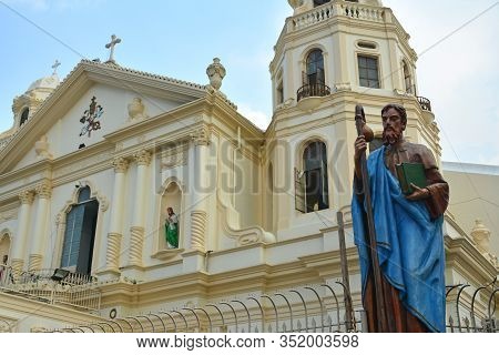 Manila, Ph - Oct. 5: Minor Basilica Of The Black Nazarene Or Also Known As Quiapo Church Facade On O