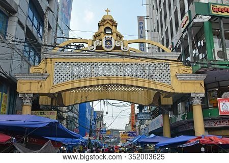 Manila, Ph - Oct. 5: Villalobos Street On October 5, 2019 In Quiapo, Manila, Philippines.