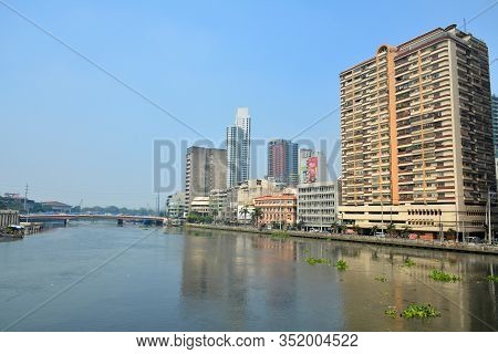Manila, Ph - Oct. 5: Escolta Twin Towers Condominium Complex Facade On October 5, 2019 In Manila, Ph