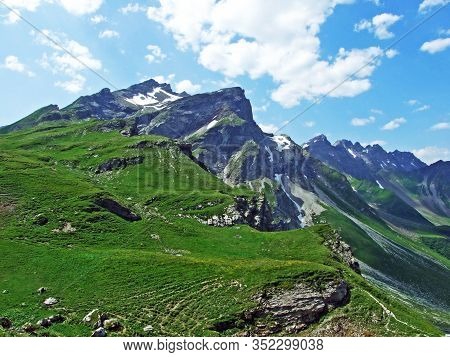 Alpine Mountain Peak Naafkopf In The Ratikon (rätikon Or Raetikon) Border Alpine Mountain Massif - M