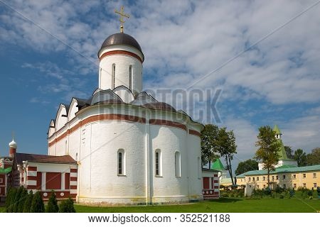 St. Nicholas Cathedral (xvi Century) Of The Nikolo-peshnoshsky Monastery