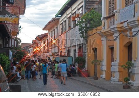 Ilocos Sur, Ph - Apr. 10: Calle Crisologo At Late Afternoon On April 10, 2009 In Vigan, Ilocos Sur, 
