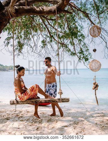 Beautiful Tropical Island Beach - Koh Kham, Trat Thailand Pattaya Asia, Couple Relax On Tropical Isl