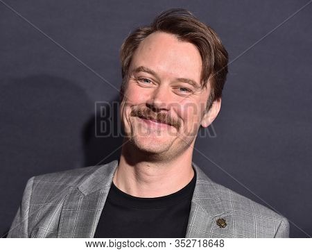 LOS ANGELES - FEB 24:  Michael Dorman arrives for Ã¢â¬ËThe Invisible ManÃ¢â¬â¢ Premiere on February 24, 2020 in Hollywood, CA                