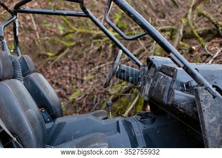Dirty Suv Seat That Slid Into A Ditch After An Extreme Ride