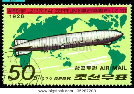 Винтажные почтовая марка.  Цеппелин. Дирижабль Lz-127.