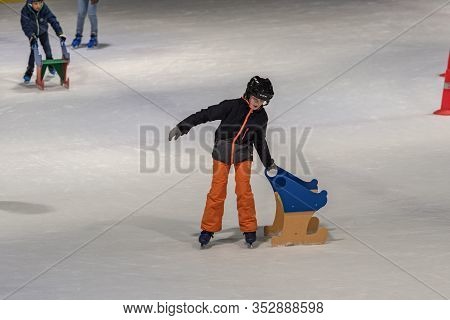 Palau Del Gel, Canillo, Andorra :  2020 Feb 26 : People Skating Having Fun In The Palau Del Gel De C