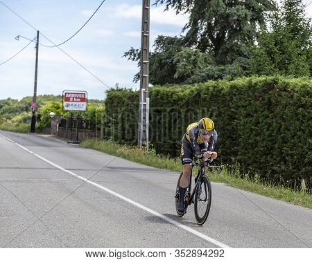Bourgoin-jallieu, France - 07, May, 2017: The Belgian Cyclist Gijs Van Hoecke Of Lottonl-jumbo Team 