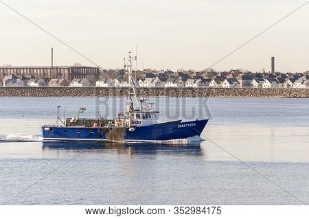 Fairhaven, Massachusetts, Usa - January 24, 2020: Deep Water Lobster Boat Direction Homebound In New