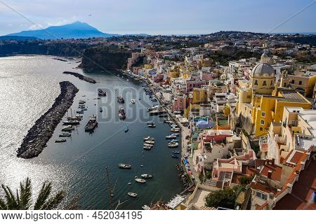 Daylight View Of Beautiful Procida In Sunny Summer Day, Procida Island, Italy, High Quality Photo
