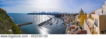 Daylight View Of Beautiful Procida In Sunny Summer Day, Procida Island, Italy, High Quality Photo