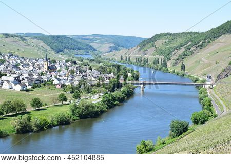 Trittenheim, Germany - 06 01 2021: Mosel Valley With Village Trittenheim In Summer