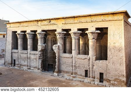 View Of The Temple Of Khnum, The Ram Headed Egyptian God, In Esna, Upper Egypt.