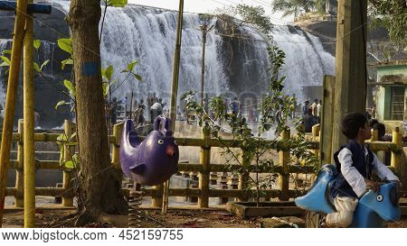 Nagercoil,tamilnadu,india- December 12 2021: Tourists Enjoying Thirparappu Falls. A Major Tourist At