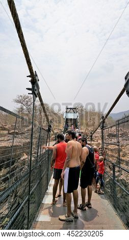 Hogenakkal,tamilnadu,india-march 19 2022: Tourists Enjoying Beautiful Scenic View Of Hogenakkal Fall