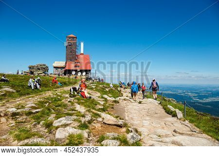 Poland, Karpacz, 04 July, 2020: Snezne Jamy In The Karkonosze Mountains During Sunny Summer Weather.