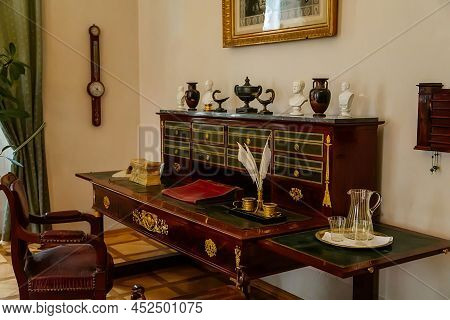 Lazne Kynzvart, Bohemia, Czech Republic, 7 August 2021: Metternich Representative Chateau Or Castle 