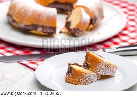 round cake called babovka in Czech