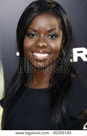 LOS ANGELES - AUG 4: Camille Winbush na svět premiéra z příjemců, na Arclight Cinerama 