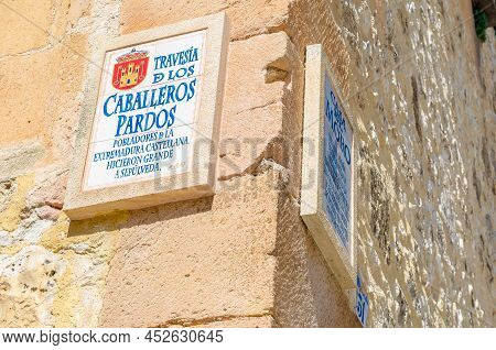 Sepulveda, Spain - September 12, 2021: Architectural Details, Street Signs In The Medieval Town Of S