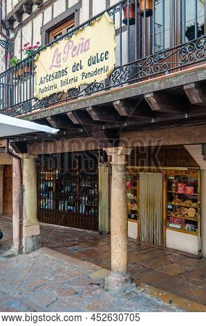 Sepulveda, Spain - September 12, 2021: Old Traditional Pastry Shop And Bakery In The Medieval Town O