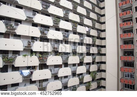 Singapore- 9 Apr, 2022: View Of Selegie House Hdb Flat In Singapore. Selegie House Is Located In The