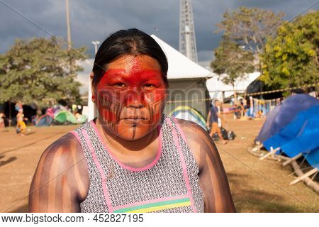 Brasilia, Df, Brazil-april 13, 2022: Indigenous Natives From All Over Brazil, Descend Upon Brasilia,