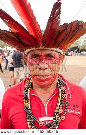 Brasilia, Df, Brazil-april 13, 2022: Indigenous Natives From All Over Brazil, Descend Upon Brasilia,