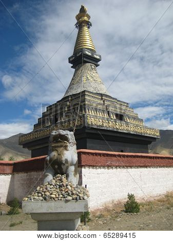 Buddhist stupa, choyten.