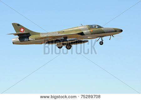 Hawker Hunter T.68 Fly-by