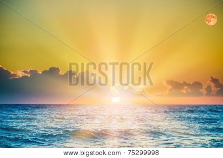 Soltse Rise Of The Sea In The Morning