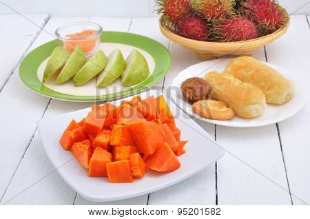 Dessert and fruits.