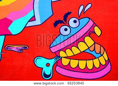 Street art Montréal funny denture